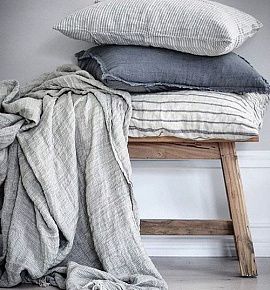Подушки и одеяла